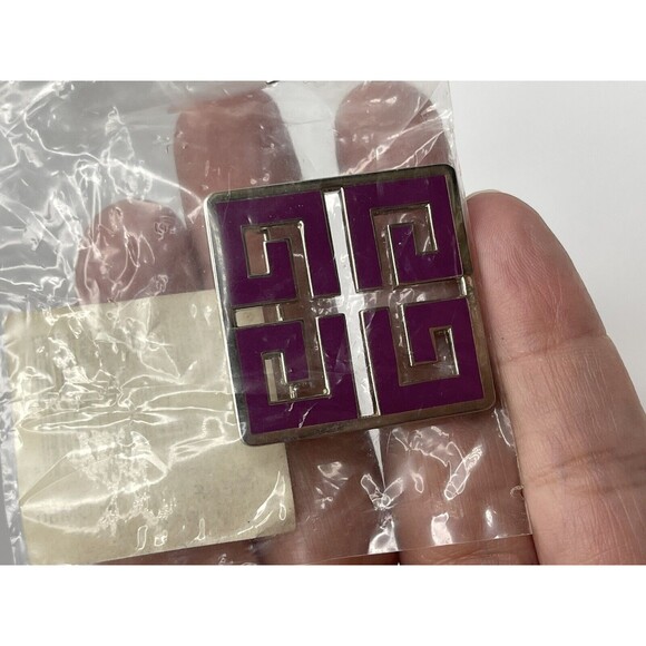 Vintage Givenchy Parfums Silvertone Purple Enamel Logo Pin Brooch New - Picture 4 of 8